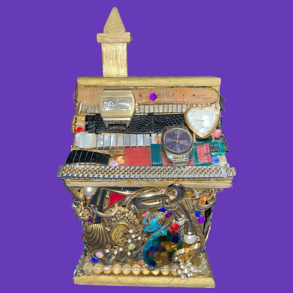 Unique, One-of-a-Kind, Jewelry Decorated Birdhouse! Beautiful! - Picture 9 of 11